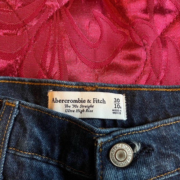 Abercrombie Curve Love Jeans - Picture 5 of 7